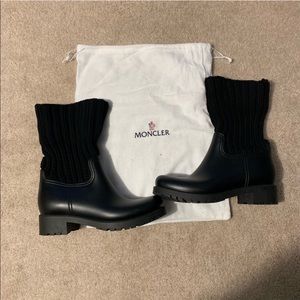 Moncler boot wore once